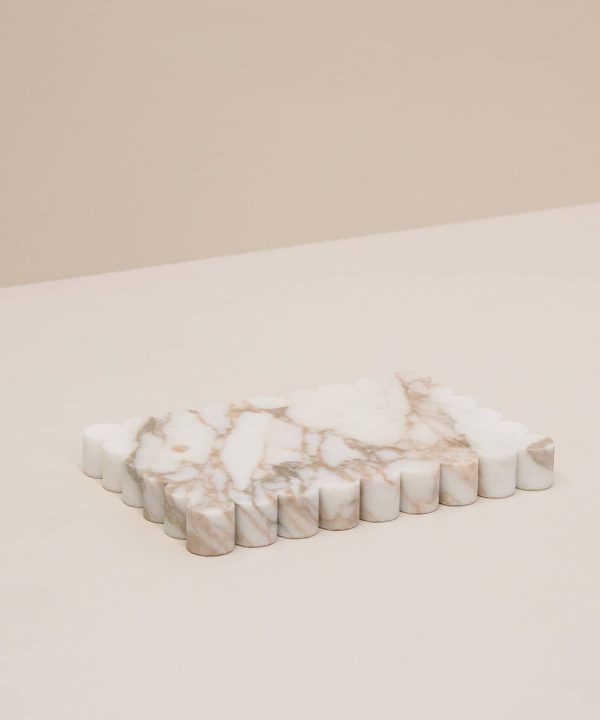 Scallop Tray - White Calcatta 2025 Unisex Online