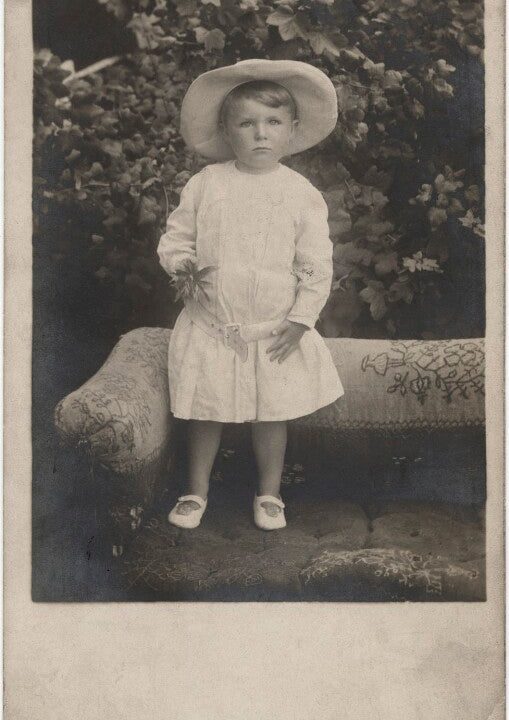Cecil Beaton Portrait Print Choice For Sale