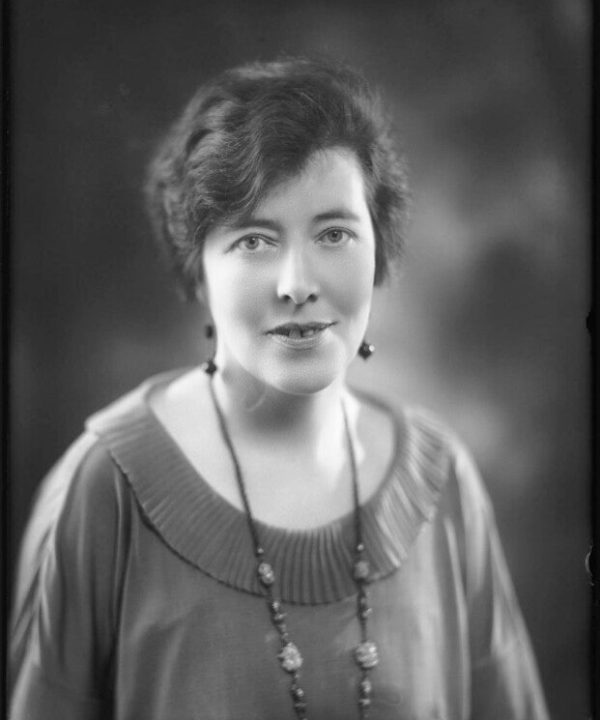 Margaret (née Grant), Lady Slesser Portrait Print From China For Sale
