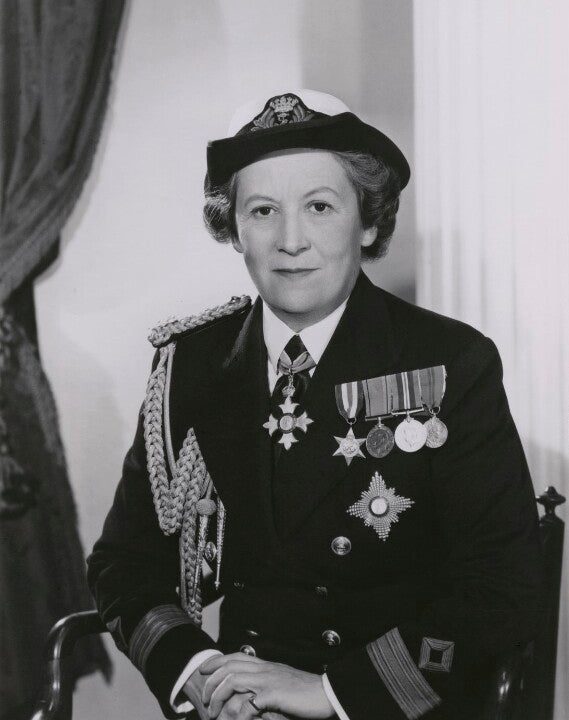 Dame (Evelyn Louisa) Elizabeth Hoyer-Millar Portrait Print Online Online Clearance