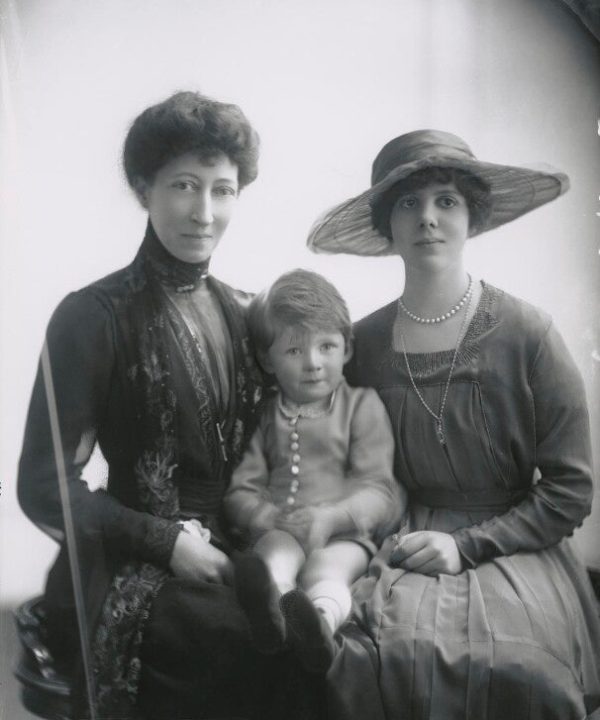 Duchess of Fife and family Portrait Print Free Shipping Hot Sale