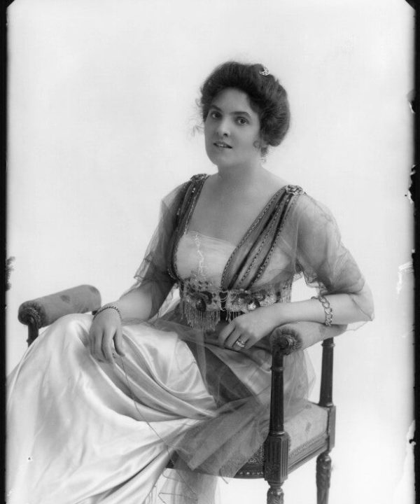 Dorothy Thomas Portrait Print Cheap Sale The Cheapest