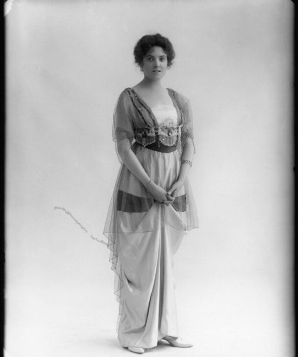 Dorothy Thomas Portrait Print Sale Fashion