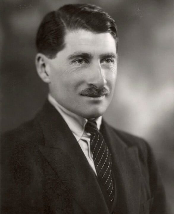 Hon. Michael Claude Hamilton Bowes-Lyon Portrait Print Outlet Countdown Package