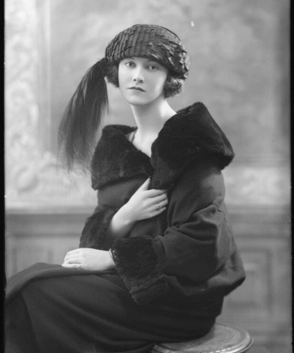 Sylvia Leslie Portrait Print Cheap Sale Collections