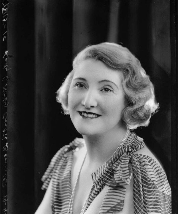 Dorothy (née Anderson), Lady Curtis-Bennett Portrait Print Discount Online