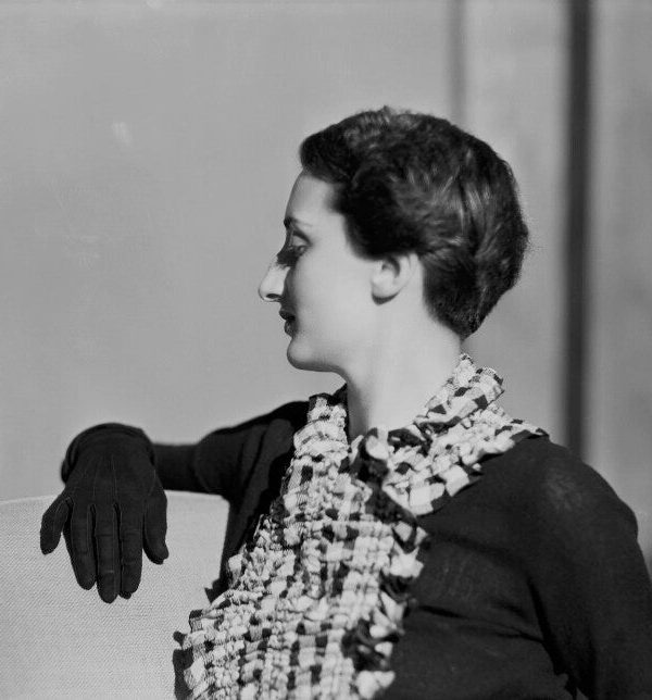 Sylvia Thompson Portrait Print Cheap Sale With Mastercard