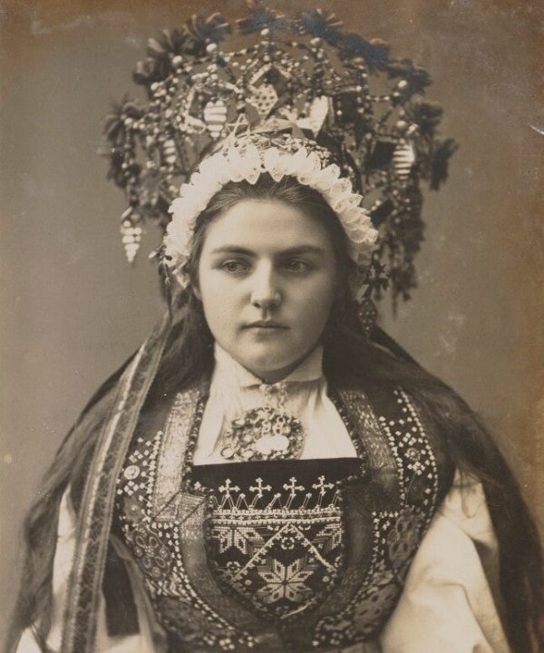 'A Norwegian Bride at Hardangerfjord' Portrait Print Cheap Sale Huge Surprise
