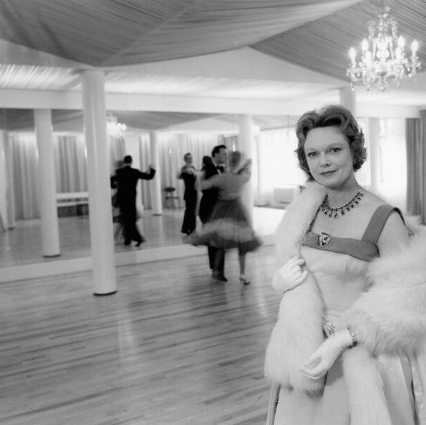 Anna Neagle Portrait Print Store Online