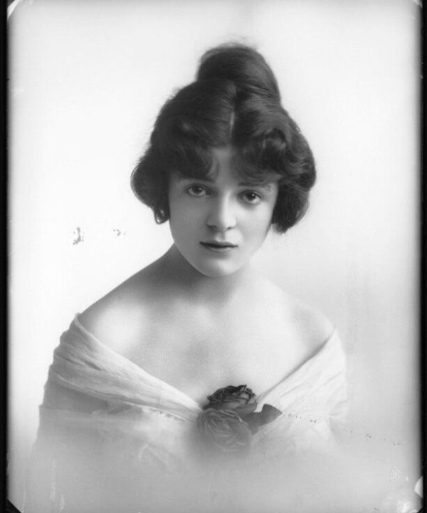 Dorothy Langdon Portrait Print Cheap Sale Genuine