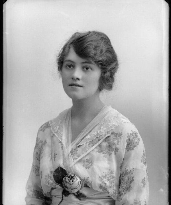 Doris Lytton Portrait Print Sast Online