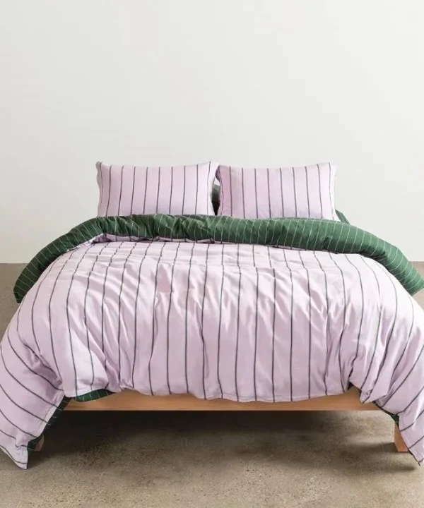 Striped Quilt Cover in violet, clover
