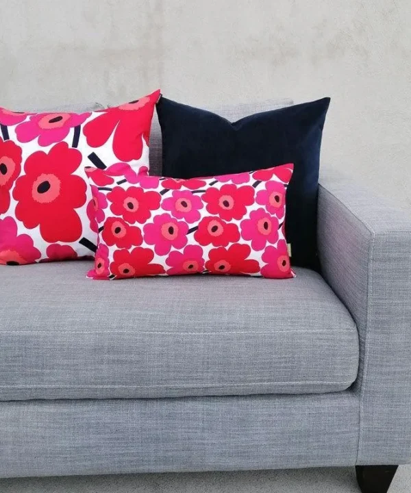 Mini Unikko Cushion Cover 50x30cm in red, pink