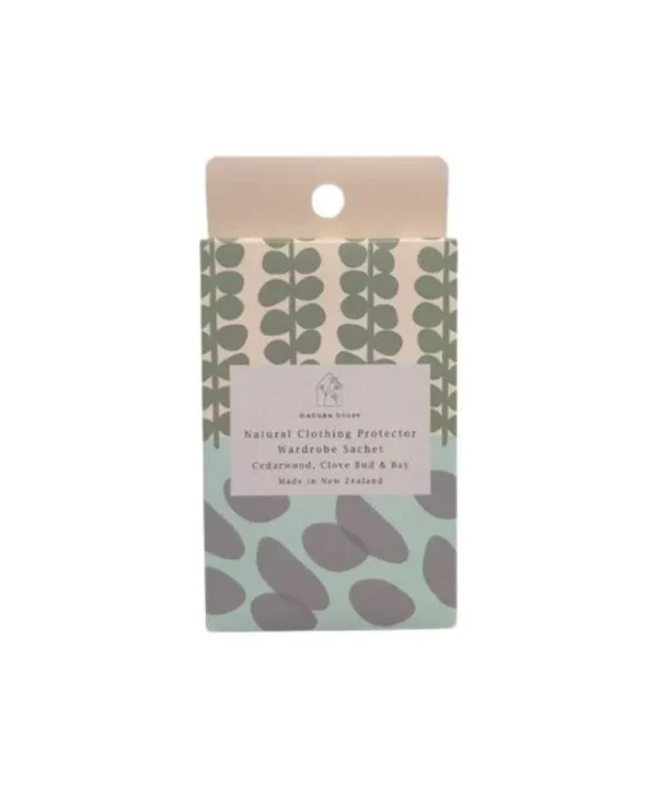 Natural Wardrobe Sachet Cedarwood, Clove Bud and Bay