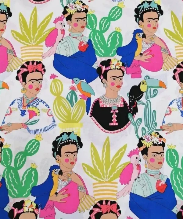 Frida Con Las Plumas in natural